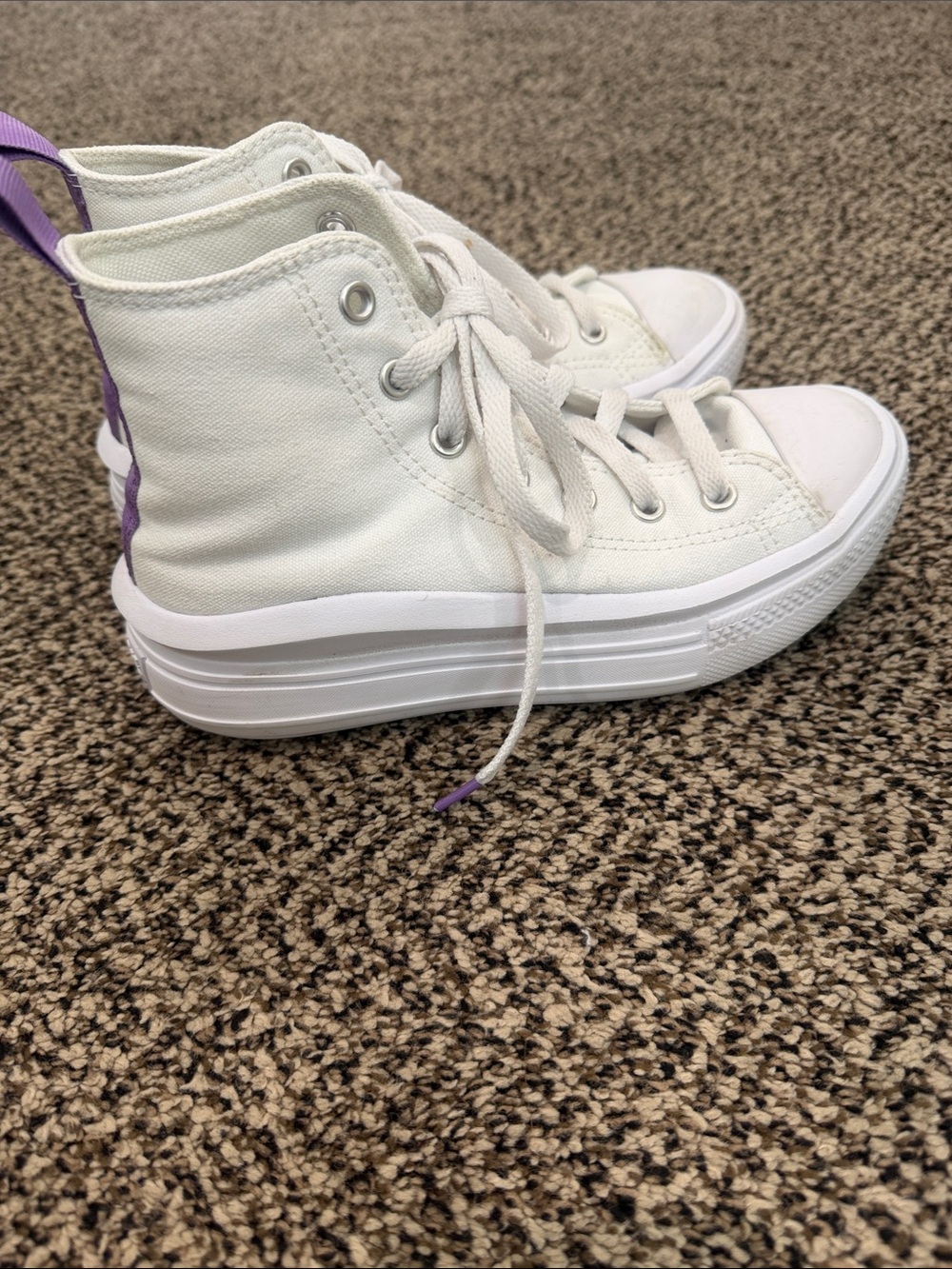 Converse girls White High-Top Sneakers with Purple Pull Tabs - Picture 6 of 9